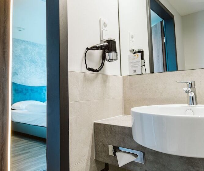 商务房间, Rainers21