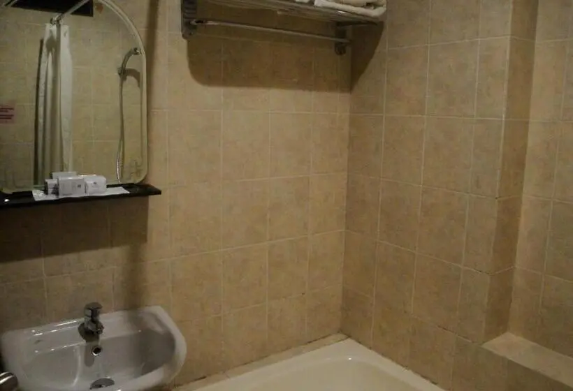 اتاق لوکس, Sylvia Hotel Premier Kupang