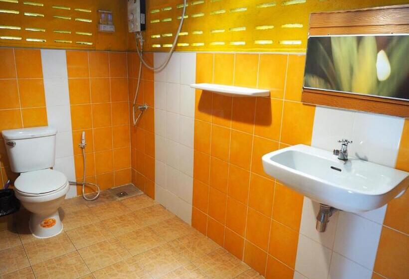 بنجلو قياسى, Little Eden Bungalows