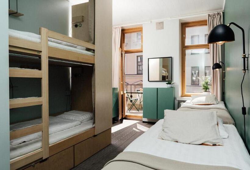Номер Стандарт Четырехместный Совместный Санузел, The Yard Hostel