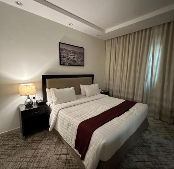 キングサイズベッドのスーペリアルーム, Al Joud Boutique Hotel, Makkah