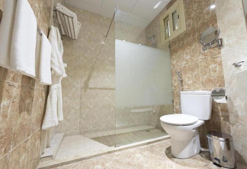 キングサイズベッドのスーペリアルーム, Al Joud Boutique Hotel, Makkah