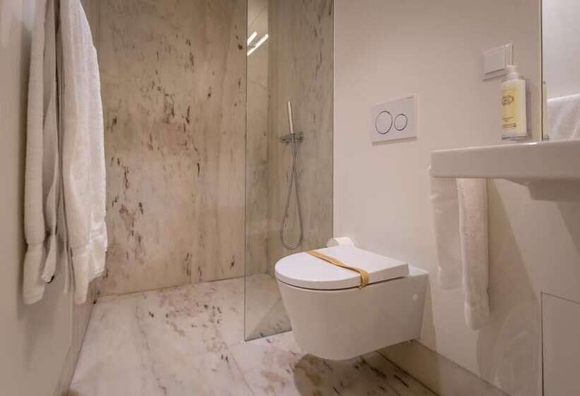 اتاق سوپریور, Acarmazens Cogumbreiro