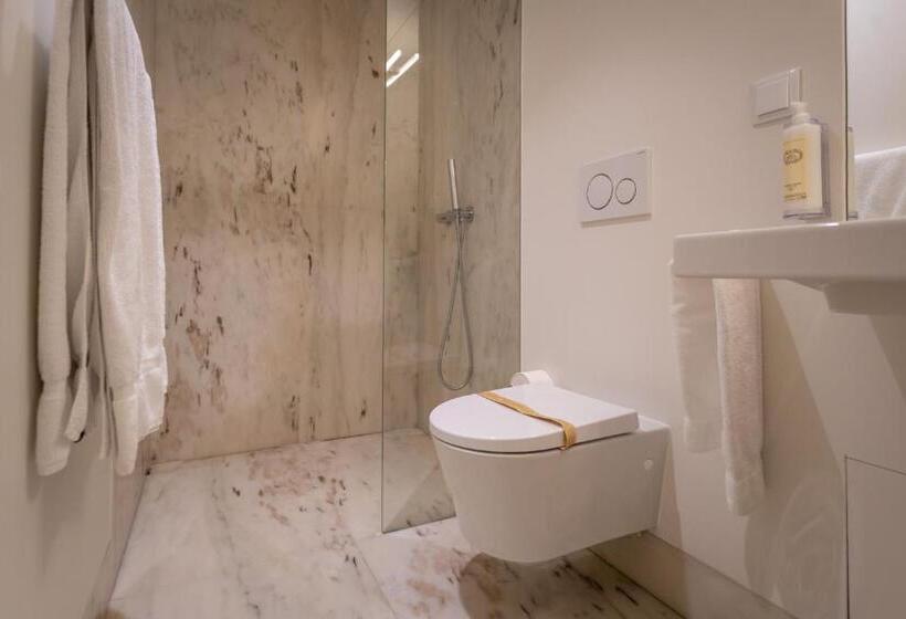 اتاق سوپریور, Acarmazens Cogumbreiro