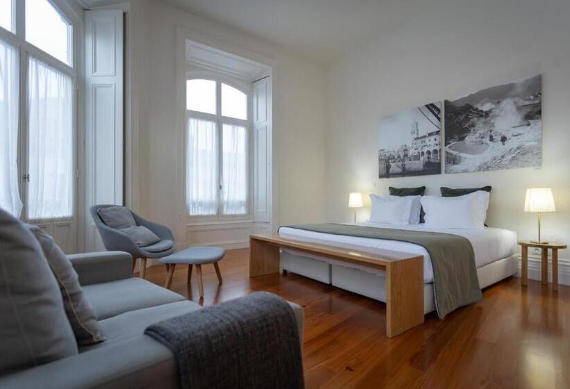 اتاق لوکس, Acarmazens Cogumbreiro