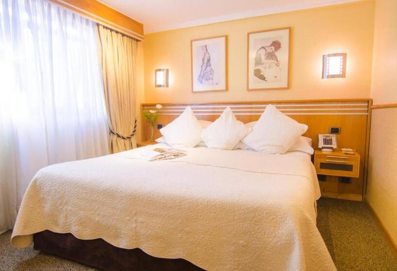 اتاق استاندارد چهار تخته, Ankara