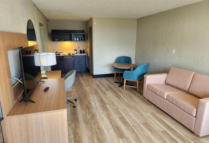 Люкс, Days Inn By Wyndham Fort Pierce Midtown
