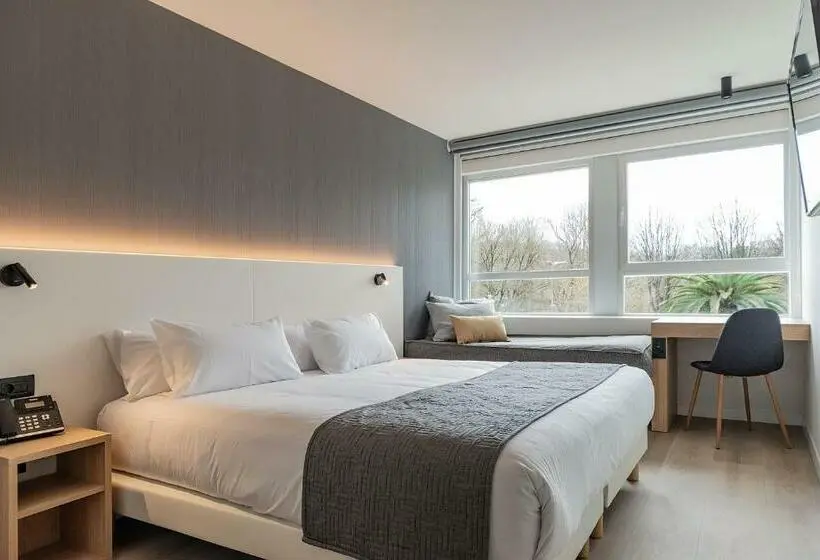 Standard-huone, Distrito Oeste