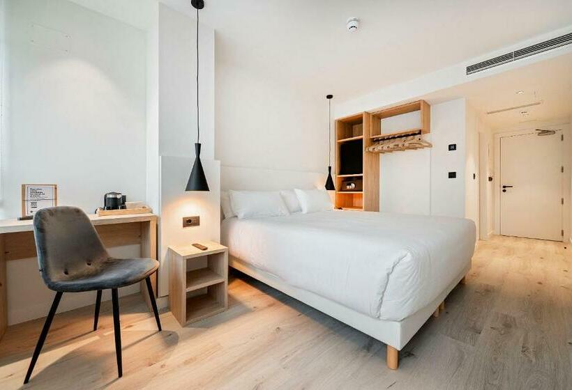 חדר סטנדרט, Distrito Oeste