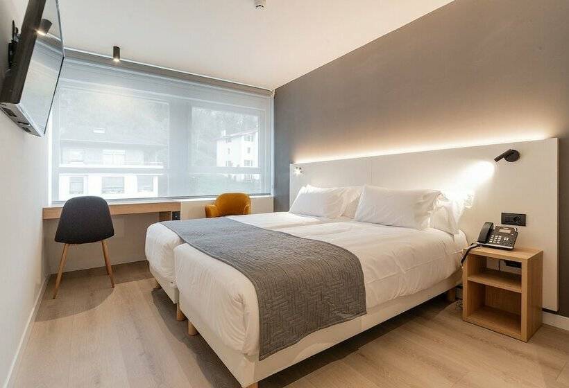 חדר סטנדרט, Distrito Oeste