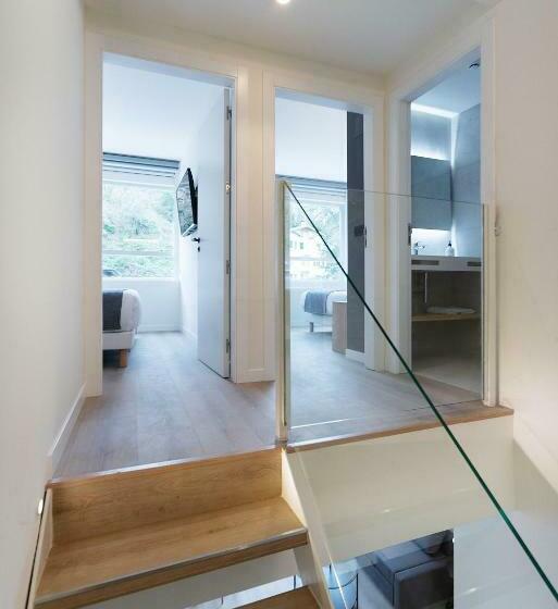 סוויטת דופלקס, Distrito Oeste