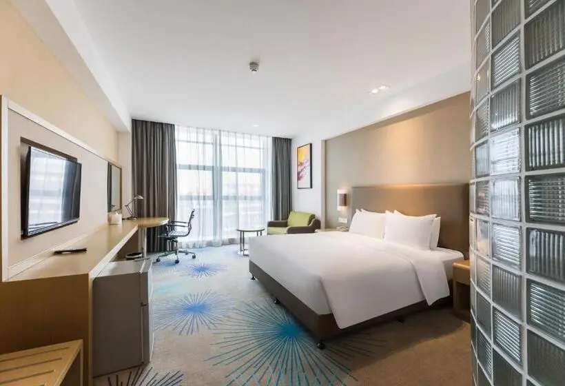 キングサイズベッドのスーペリアルーム, Holiday Inn Express   Liuyang Development Zone, An Ihg