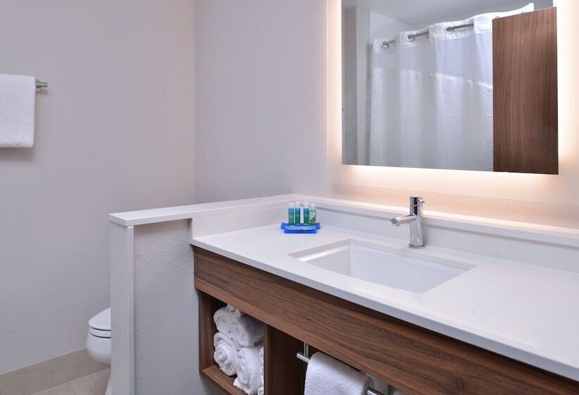 스탠다드 룸, Holiday Inn Express & Suites   Marshalltown, An Ihg