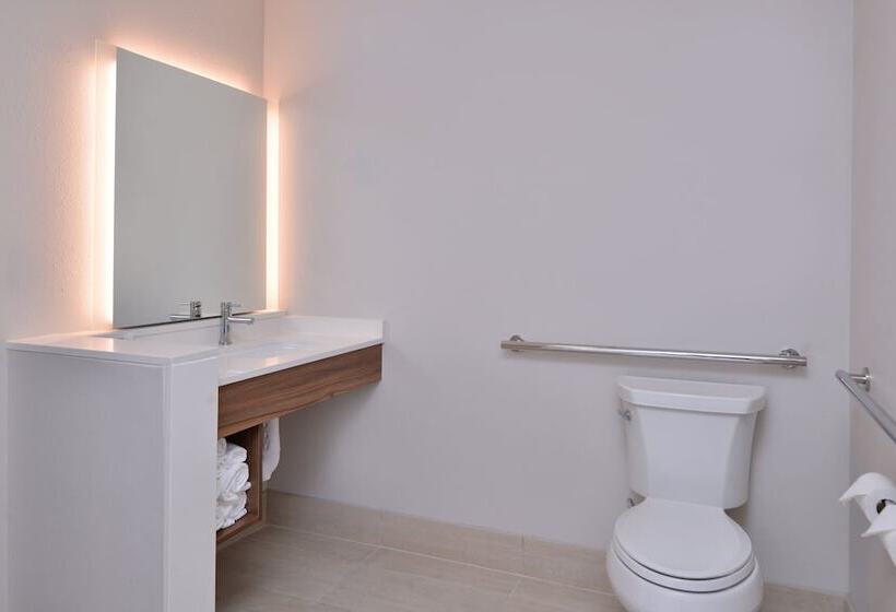 스위트, Holiday Inn Express & Suites   Marshalltown, An Ihg
