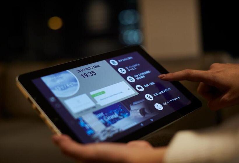 חדר דלוקס לארבעה, Keio Plaza Hotel Tokyo Premier Grand