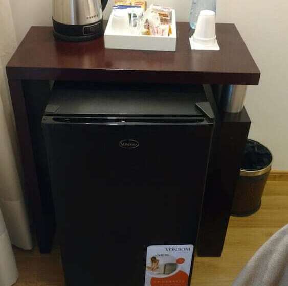 اتاق اجرایی سه نفره, Palermo Bridge