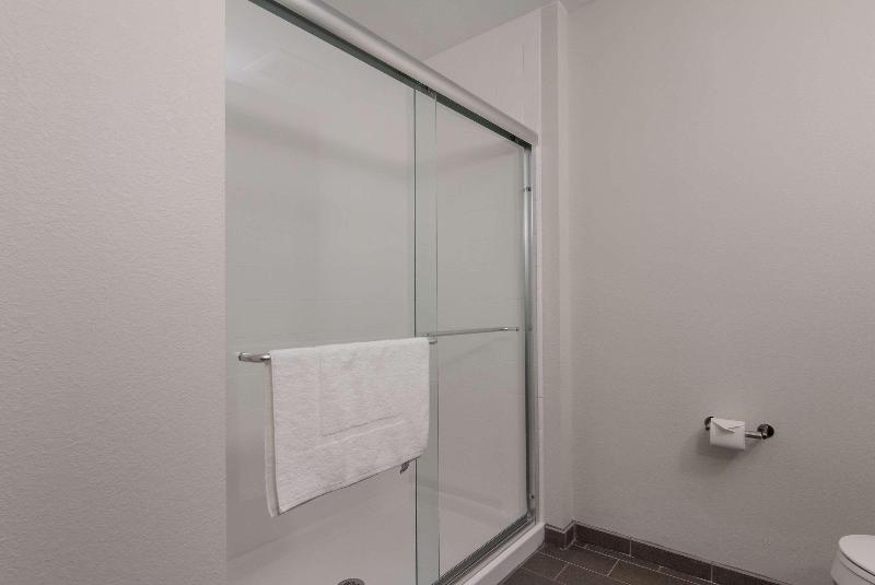 جناح, Shama Suasana Johor Bahru