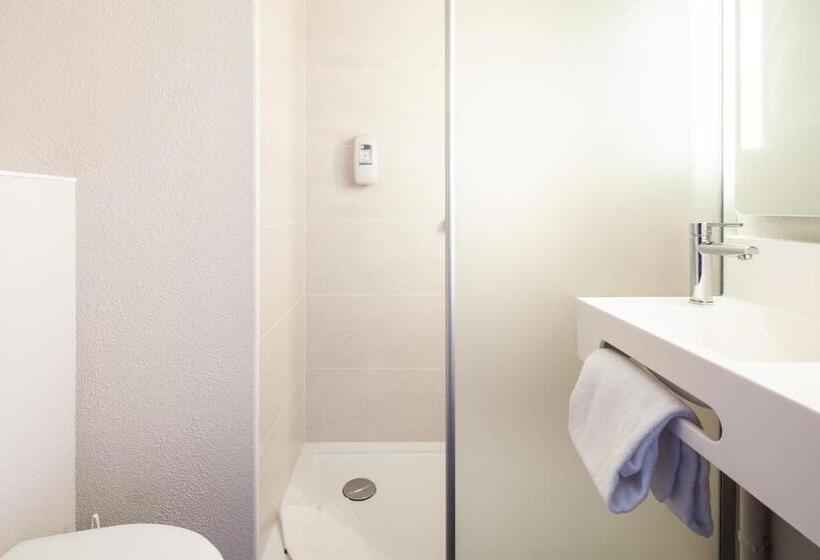 חדר משפחתי, B&b Hotel Meaux