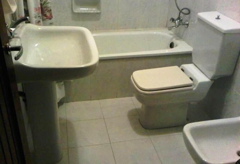 اتاق استاندارد یک نفره, Chbat