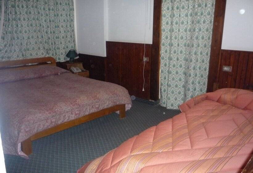 اتاق استاندارد سه نفره, Chbat