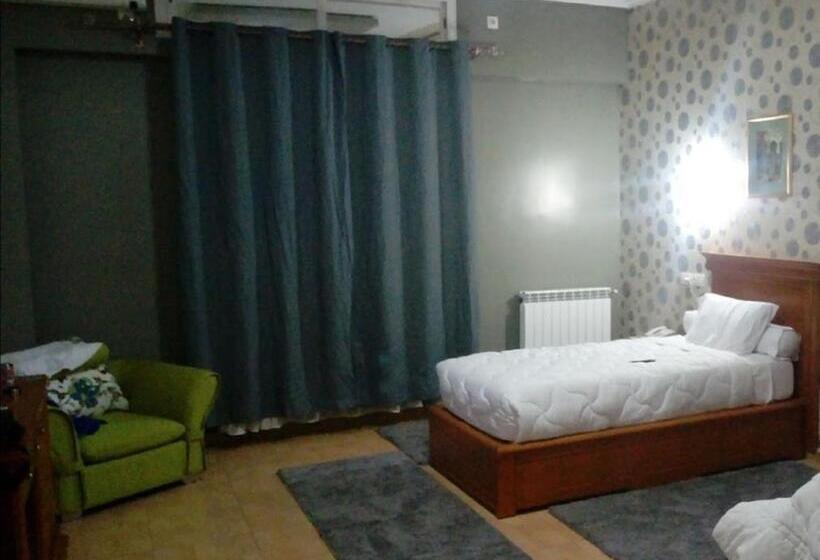 اتاق استاندارد یک نفره, Maraval