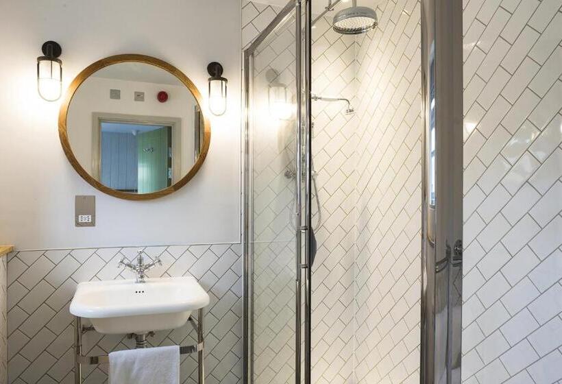 غرفة قياسية, The Old Stocks Inn