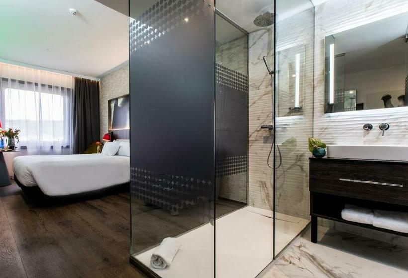 اتاق راحتی سه تخته, Nyx Hotel Bilbao By Leonardo Hotels