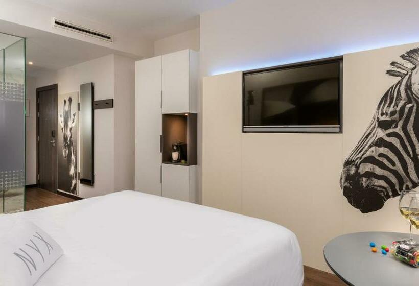 اتاق راحتی سه تخته, Nyx Hotel Bilbao By Leonardo Hotels