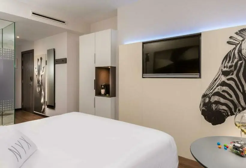 اتاق راحتی سه تخته, Nyx Hotel Bilbao By Leonardo Hotels
