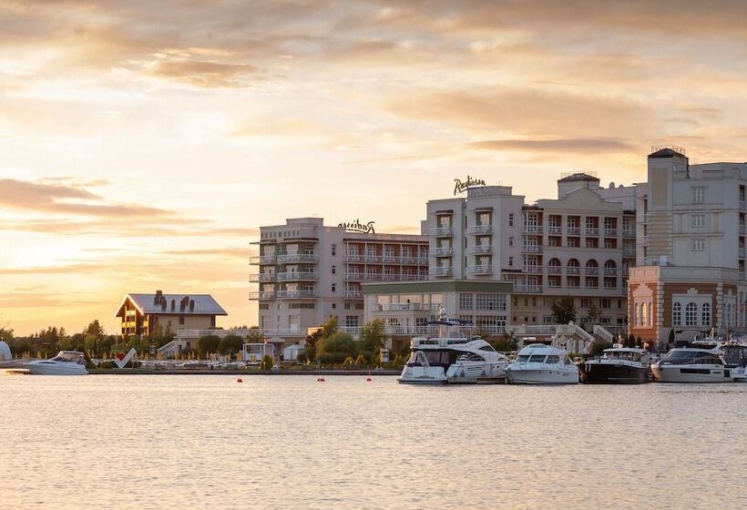 آپارتمان 3 خوابه, Radisson Residences, Zavidovo