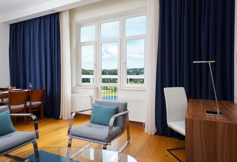 آپارتمان 3 خوابه, Radisson Residences, Zavidovo