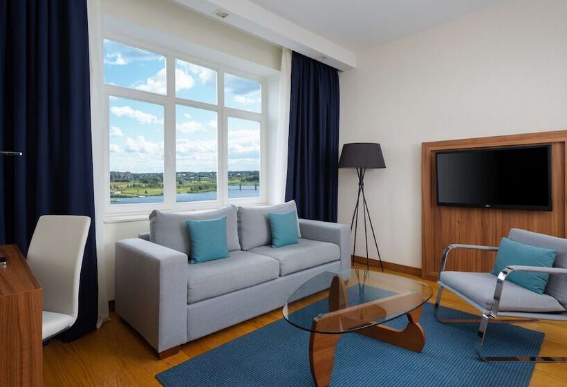 带1个卧室的高级公寓, Radisson Residences, Zavidovo