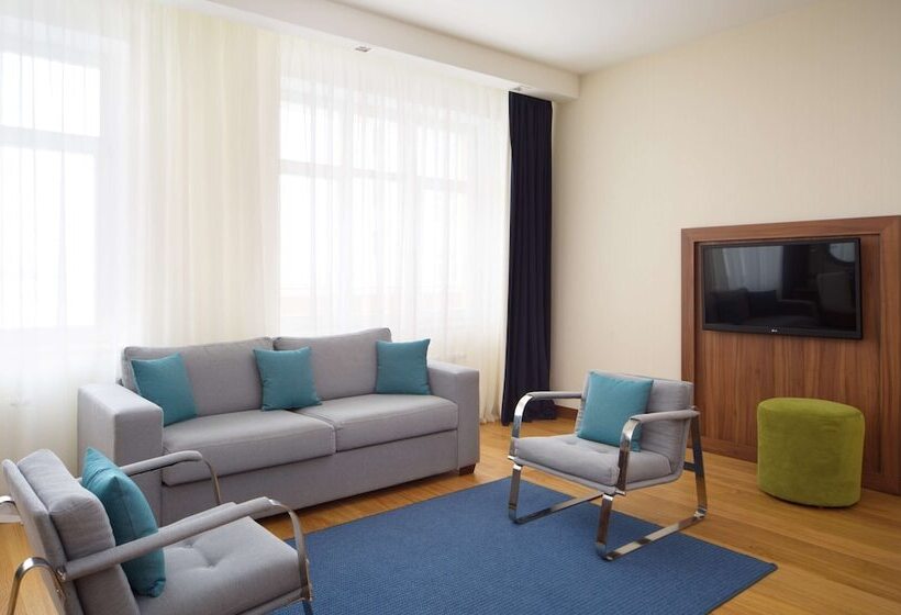 带2个卧室的高级公寓, Radisson Residences, Zavidovo