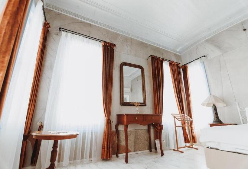 Люкс Кровать Кинг, Tashmahal Buti̇k Otel Alaçati