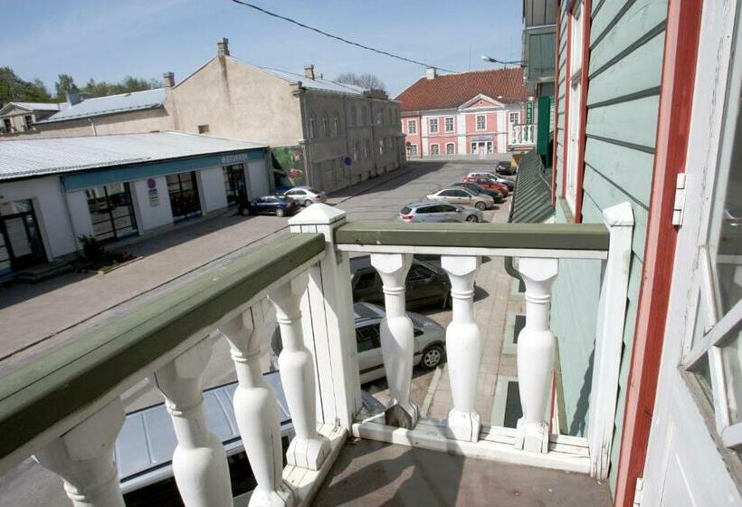 سوییت, Katariina Guesthouse