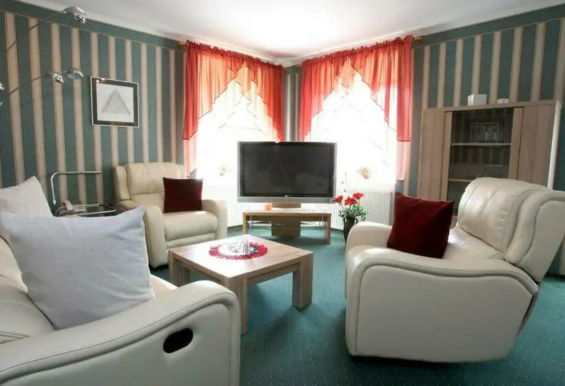 سوییت, Katariina Guesthouse