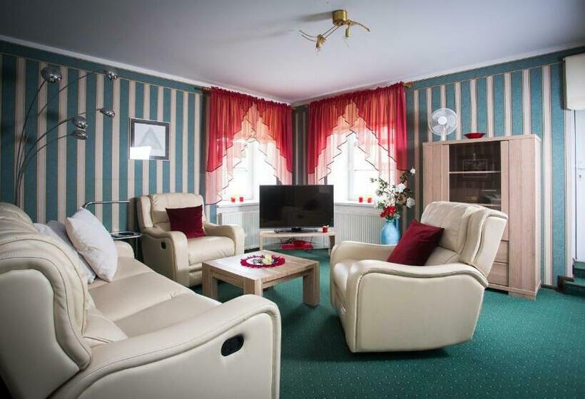 سوییت, Katariina Guesthouse