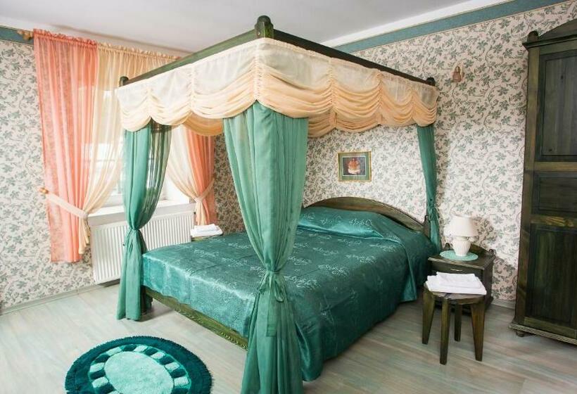 سوییت, Katariina Guesthouse