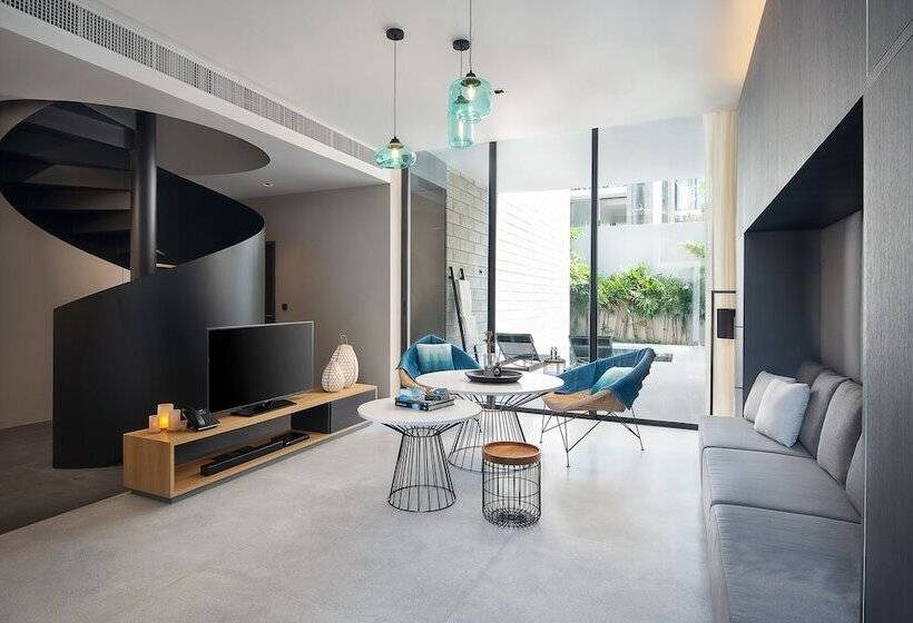 ویلای 2 خوابه, Cross Pattaya Oceanphere   Formerly X2 Pattaya Oceanphere