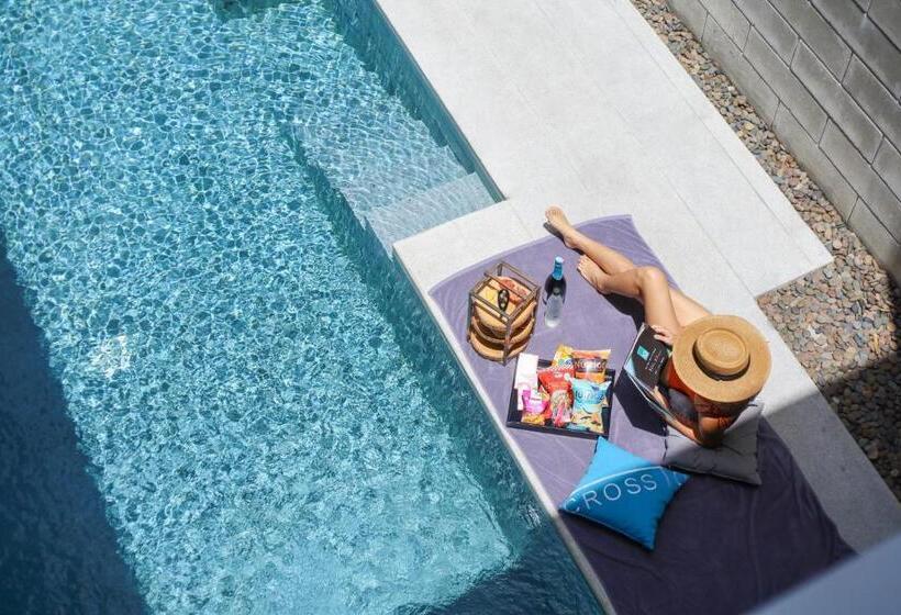 ویلای 1 خوابه, Cross Pattaya Oceanphere   Formerly X2 Pattaya Oceanphere