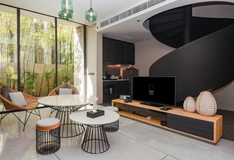 ویلای 4 خوابه, Cross Pattaya Oceanphere   Formerly X2 Pattaya Oceanphere