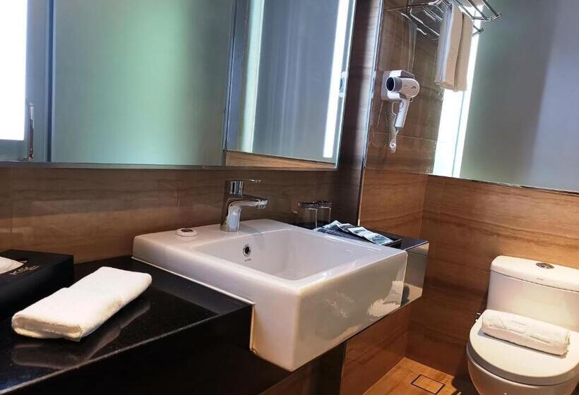 חדר סטנדרט עם מיטת קינג, Ksl Hot Spring Resort