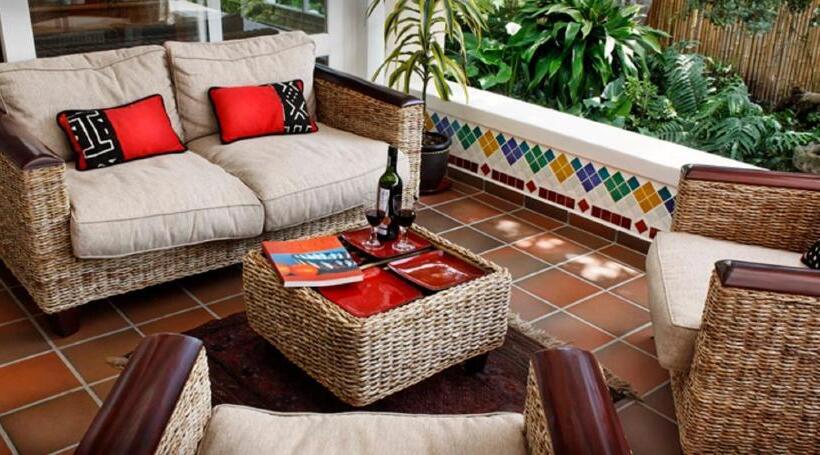 Номер Deluxe, African Breeze Guest House