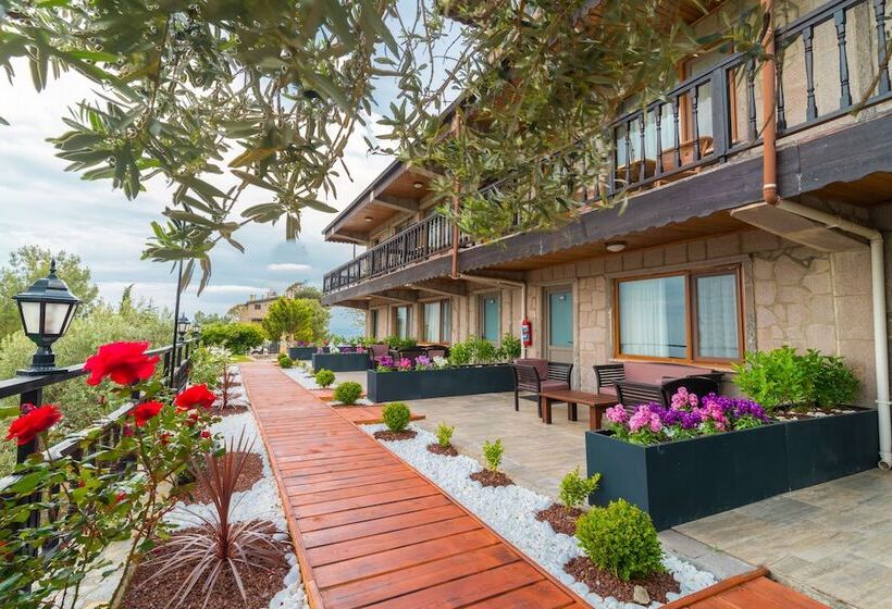 חדר סטנדרט לשלושה, Assos Kartal Yuvasi