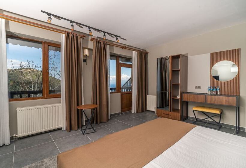 Трехместный Номер Deluxe, Assos Kartal Yuvasi