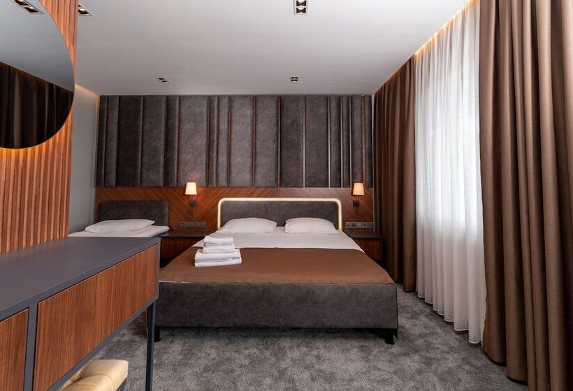 חדר סטנדרט לשלושה, Assos Kartal Yuvasi