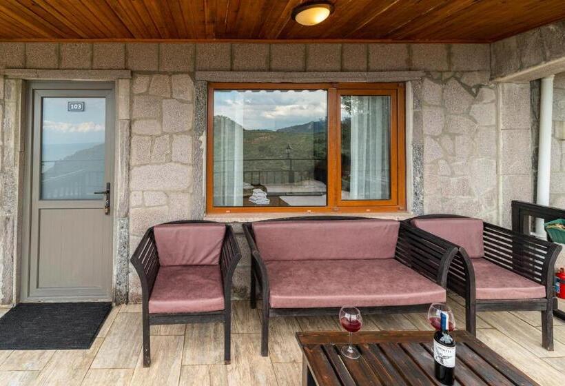 غرفة قياسية, Assos Kartal Yuvasi