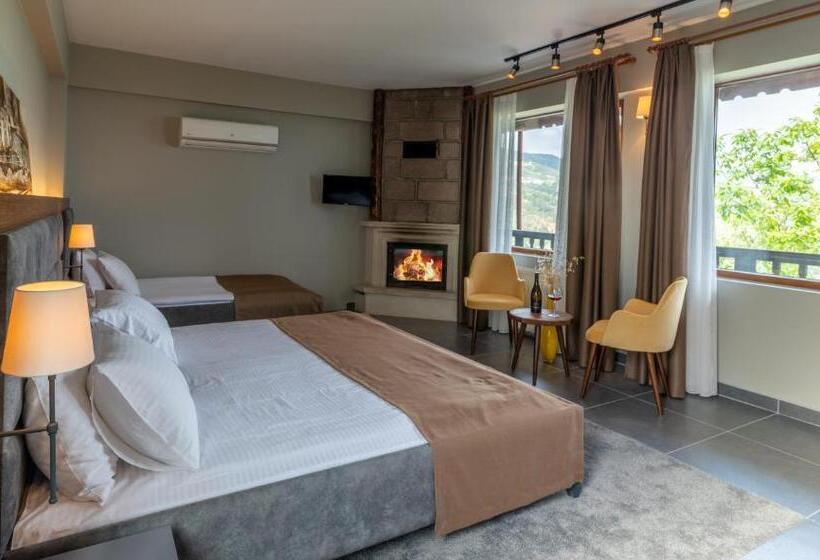 غرفة ديلوكس ثلاثية, Assos Kartal Yuvasi