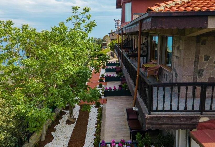 غرفة قياسية, Assos Kartal Yuvasi