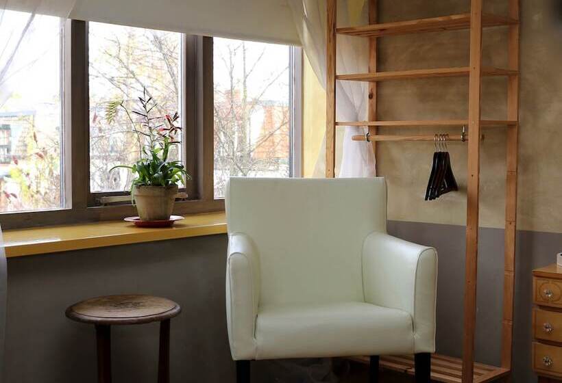 غرفة قياسية مزوَّدة بشُرفة, Guesthouse Fleur De Lis